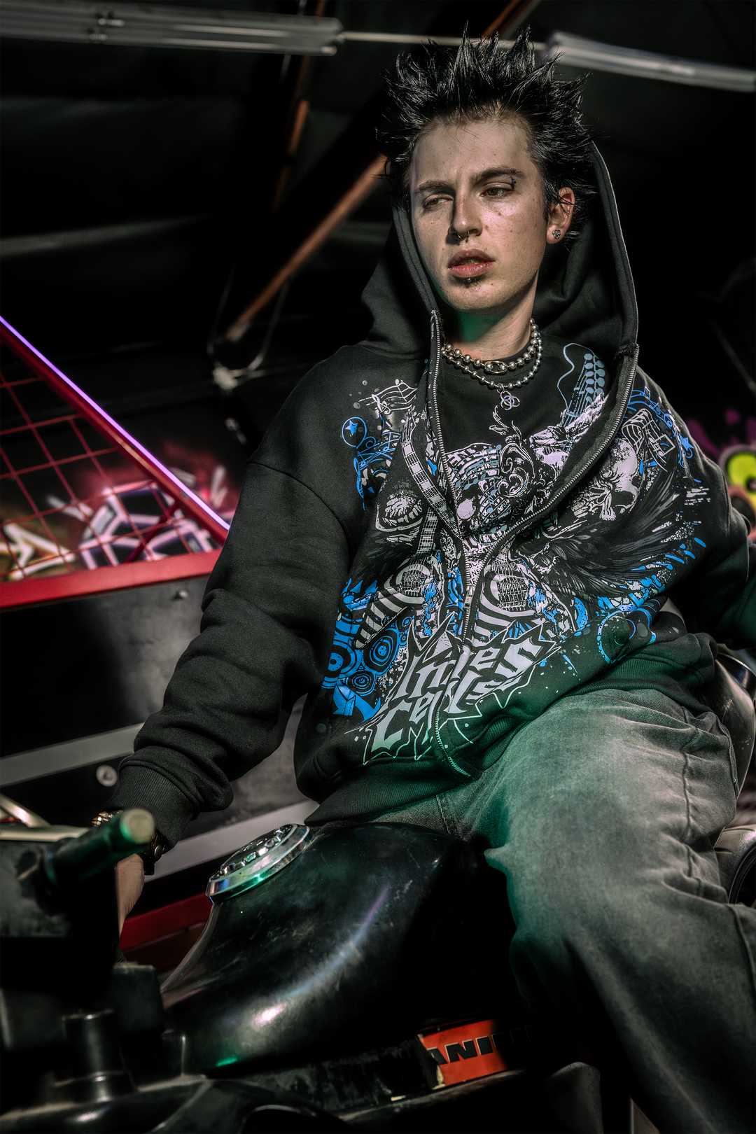 "VERSUS" ZIP-UP HOODIE